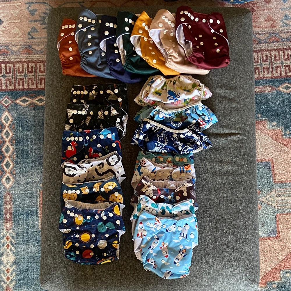 Reusable Kids Cloth Pocket Diaper LOT of 21 in Multicolor Prints